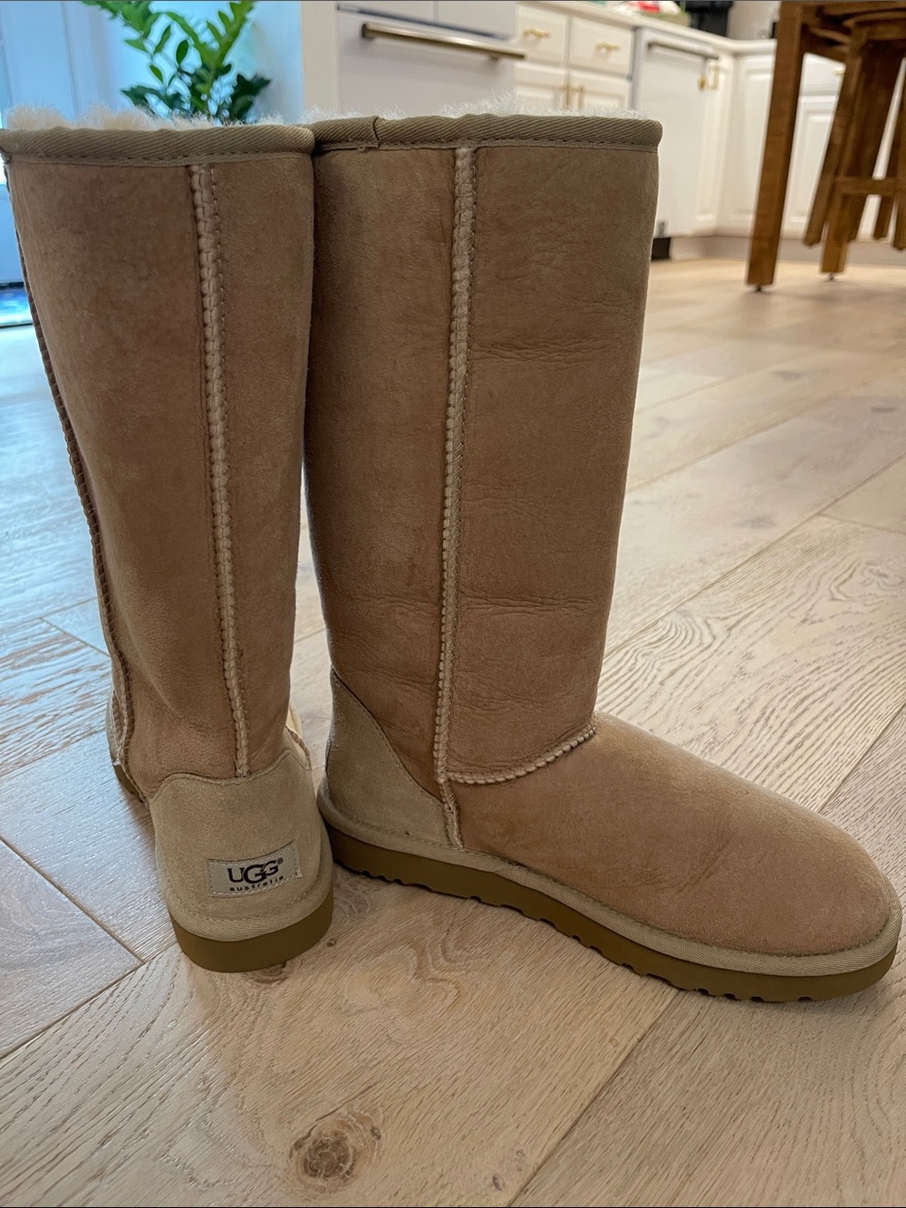 UGG AUSTRALIA Classic Tall Sand boots Size 8 Like New